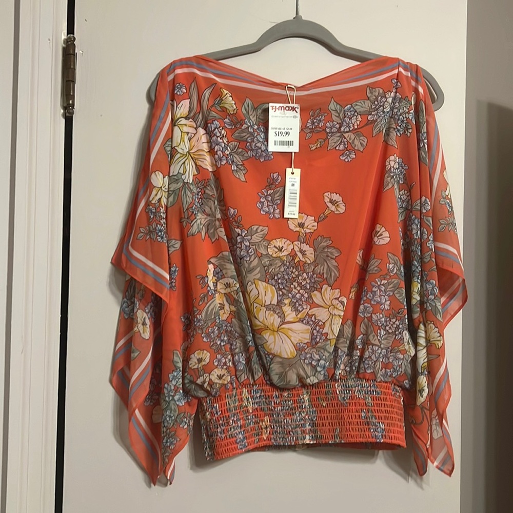 Ladies Medium Max Studio blouse